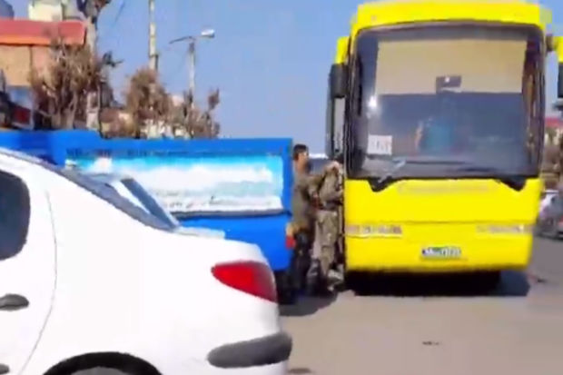 İran hökuməti İsfahana “bəsici” qüvvələrini göndərir - VİDEO