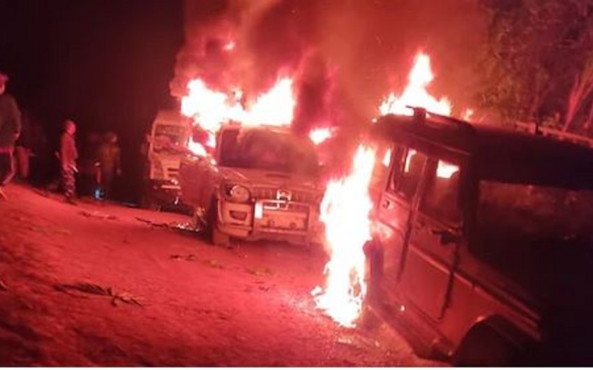 Hindistanda hərbçilər səhvən kəndlilərə atəş açıb, azı 14 nəfər həlak olub