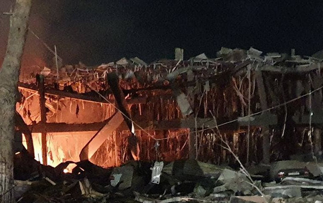 Özbəkistanda ticarət mərkəzində partlayış, 9 yaralı