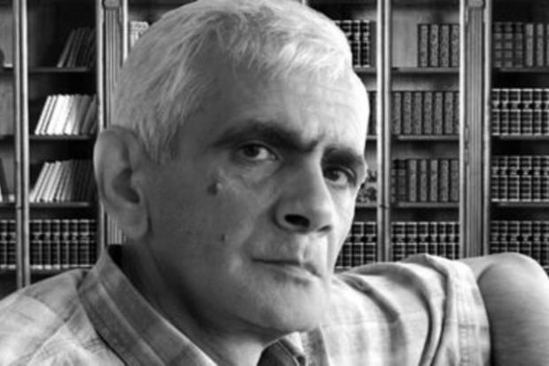 В Азербайджане скончался известный профессор