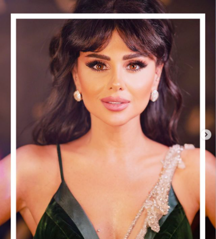 Günel dərin yarıqlı libası ilə hər kəsi HEYRAN ETDİ - VİDEO