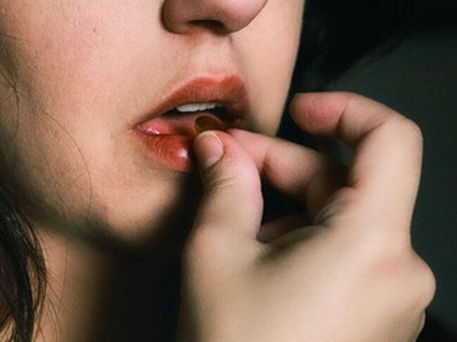 Kişi arvadını yarım milyona görə zəhərlədi