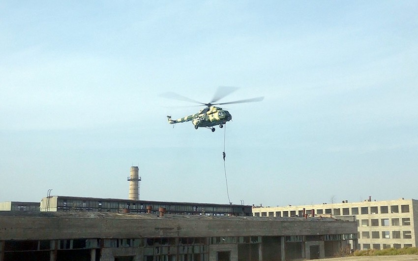Azərbaycan Ordusunun xüsusi təyinatlıları ilə taktiki-xüsusi təlim keçirilib