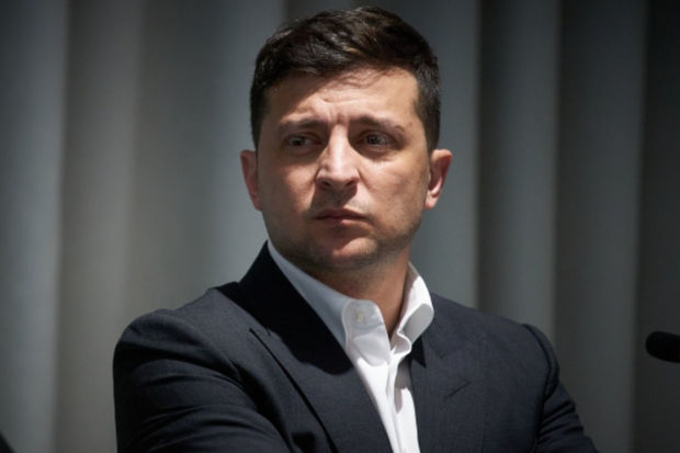 Zelenski Putinlə danışıqlar aparmağa hazır olduğunu bildirdi