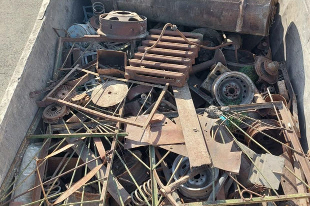 Арестованы пытавшиеся вывезти из Джебраила около 10 т металлолома - ФОТО