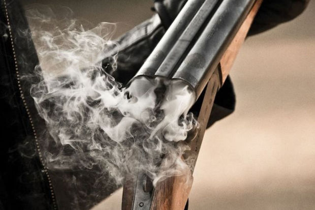 Astarada beş uşaq atası özünü güllələyərək öldürdü