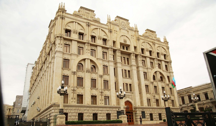 Bakıda özlərini Qarabağ qazisi kimi təqdim edən şəxslər bələdiyyə üzvlərini döyüb