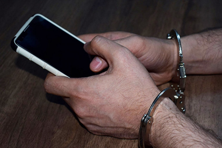 Bakıda qadınların telefonu oğurlandı