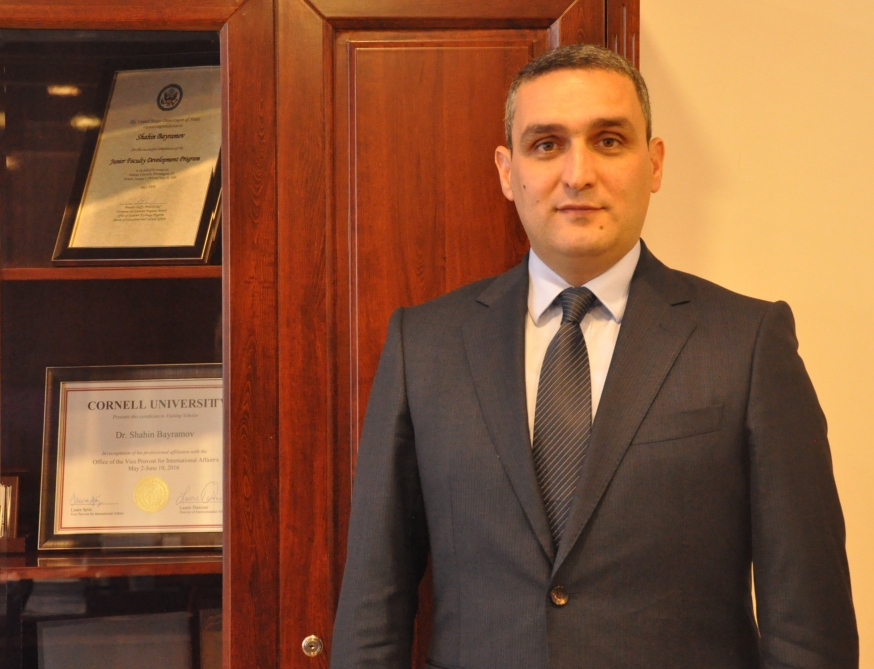 Şahin Bayramov: “Bü gün Ulu Öndərin ruhu şaddır, onun ideyaları, arzuları reallığa çevrilib və Azərbaycan adlı ən böyük mirası etibarlı əllərdədir”