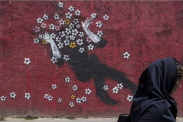 İranda bakirəlik testinin qadağan edilməsi üçün kampaniya başladılıb