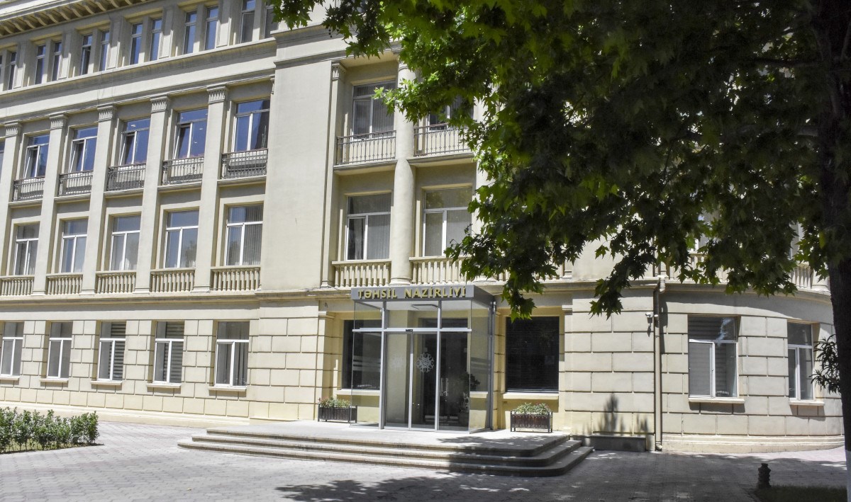 Azərbaycanda distant təhsildə olan məktəb və siniflərin sayı açıqlanıb