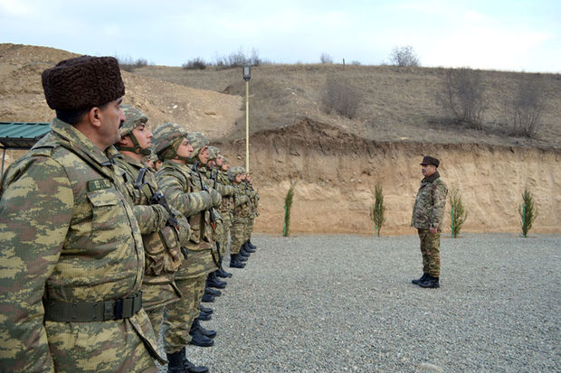 Müdafiə naziri qoşun xidmətinin təşkili ilə bağlı tapşırıqlar verib - VİDEO