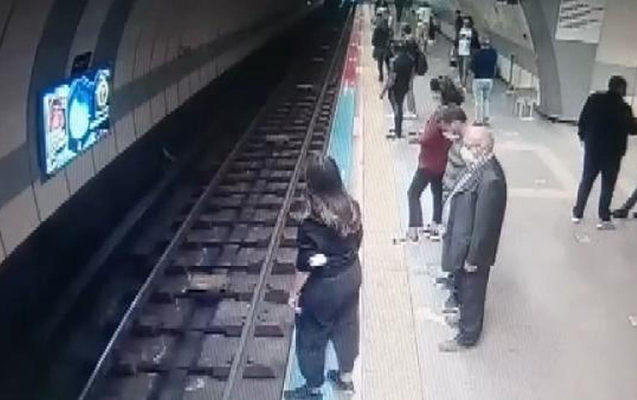 Türkiyədə gənc qız özünü qatarın altına atsa da, sağ qalıb - Video