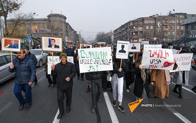 İrəvanda yenidən etiraz aksiyası keçirilir - VİDEO