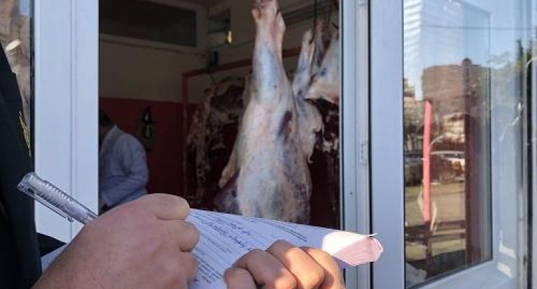 Qanunsuz heyvan kəsimi məntəqələri söküldü