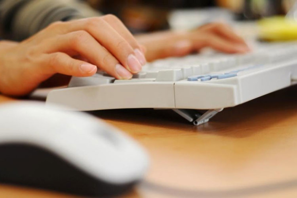 Azərbaycan konsulları atalığın müəyyənləşdirilməsi və ölümün qeydiyyatını elektron qaydada həyata keçirəcək