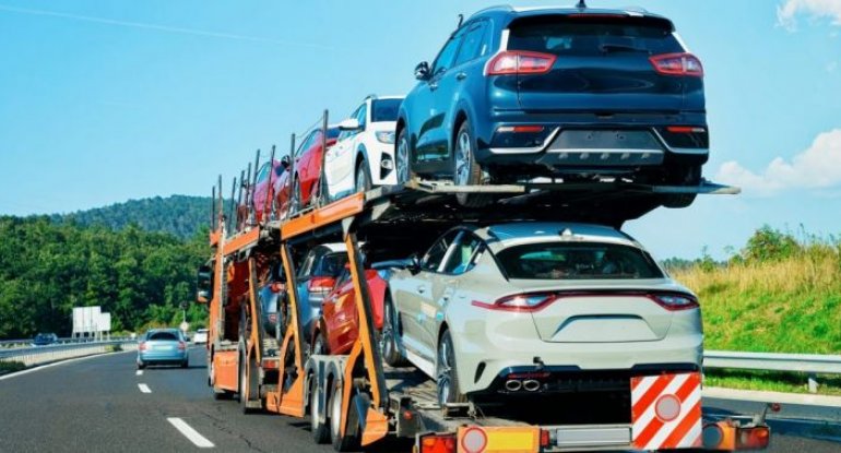 Ölkəyə gətirilən minik avtomobillərinin dəyəri açıqlandı