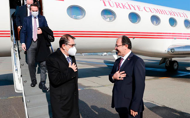 Türkiyəli nazir Bakıya gəldi