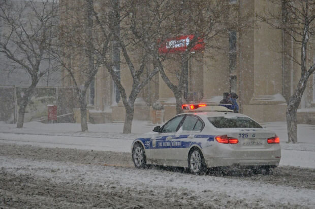 Bakıda yol polisi gücləndirilmiş iş rejiminə keçir