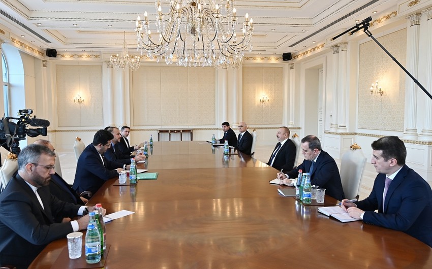 İlham Əliyev İranın xarici işlər nazirini qəbul edib - YENİLƏNİB