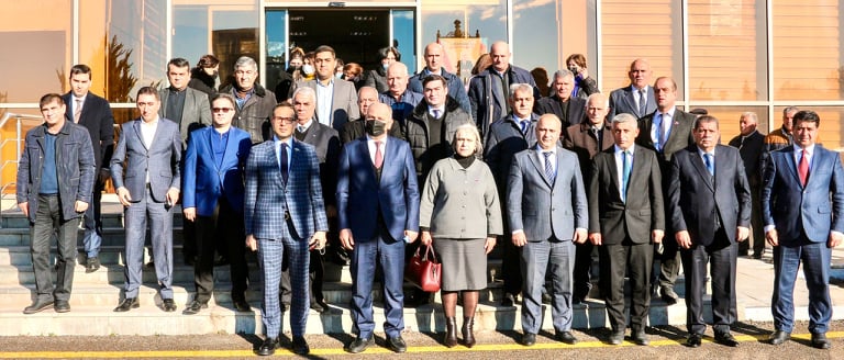 Deputat Ramil Həsən 