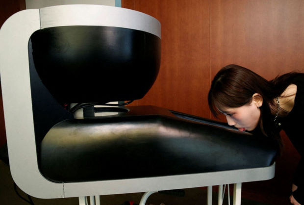 Sifariş etdiyimiz yeməyin dadını ekrandan dada biləcəyik – Yaponiyalı alimdən maraqlı ixtira