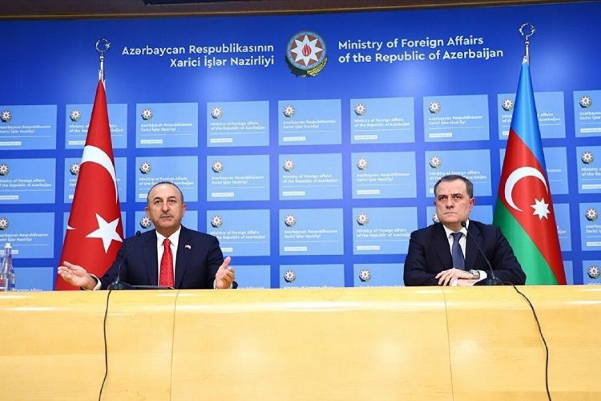 Azərbaycan və Türkiyə XİN rəhbərləri Cənubi Qafqazdakı vəziyyəti müzakirə edib