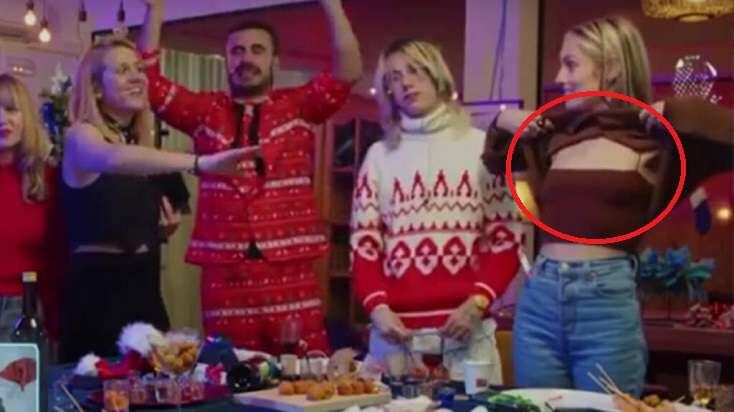 Sinəsini AÇDI, Kanal dərhal BAĞLANDI - CANLI YAYIMDA SKANDAL - VİDEO