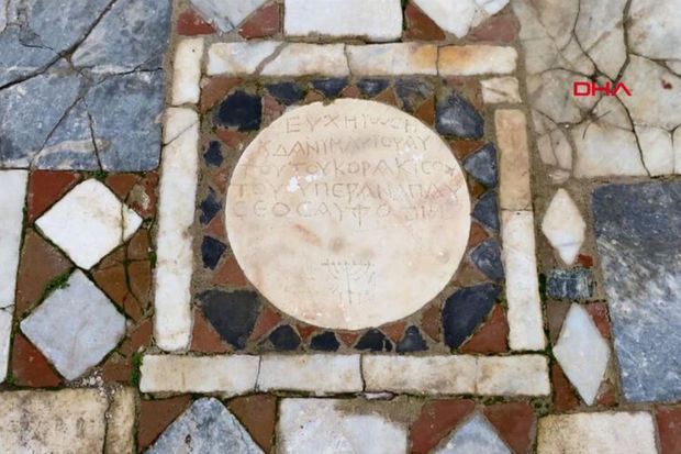 Türkiyədə yerin altında qədim sinaqoq aşkar edildi - FOTO