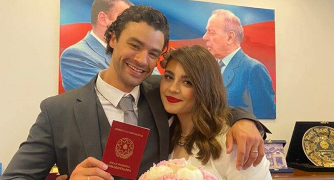 Van Dammın oğlunun azərbaycanlı həyat yoldaşı ilə yeni FOTOSU