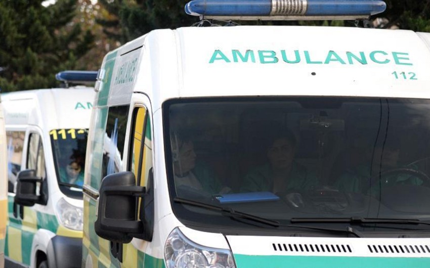 Gürcüstanda mikroavtobus dərəyə düşüb, 3 nəfər ölüb