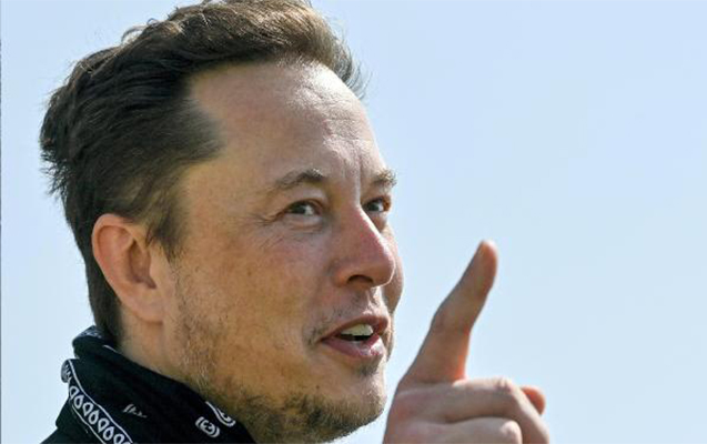 İlon Maskın peyvənd zarafatı müzakirəyə səbəb oldu - Foto