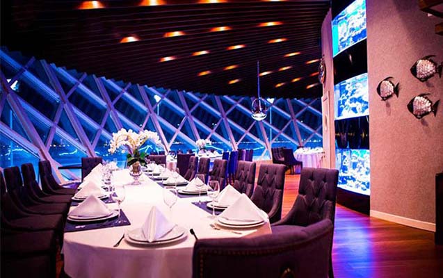 Bu gecə restoranlar saat 2-yə qədər işləyəcək