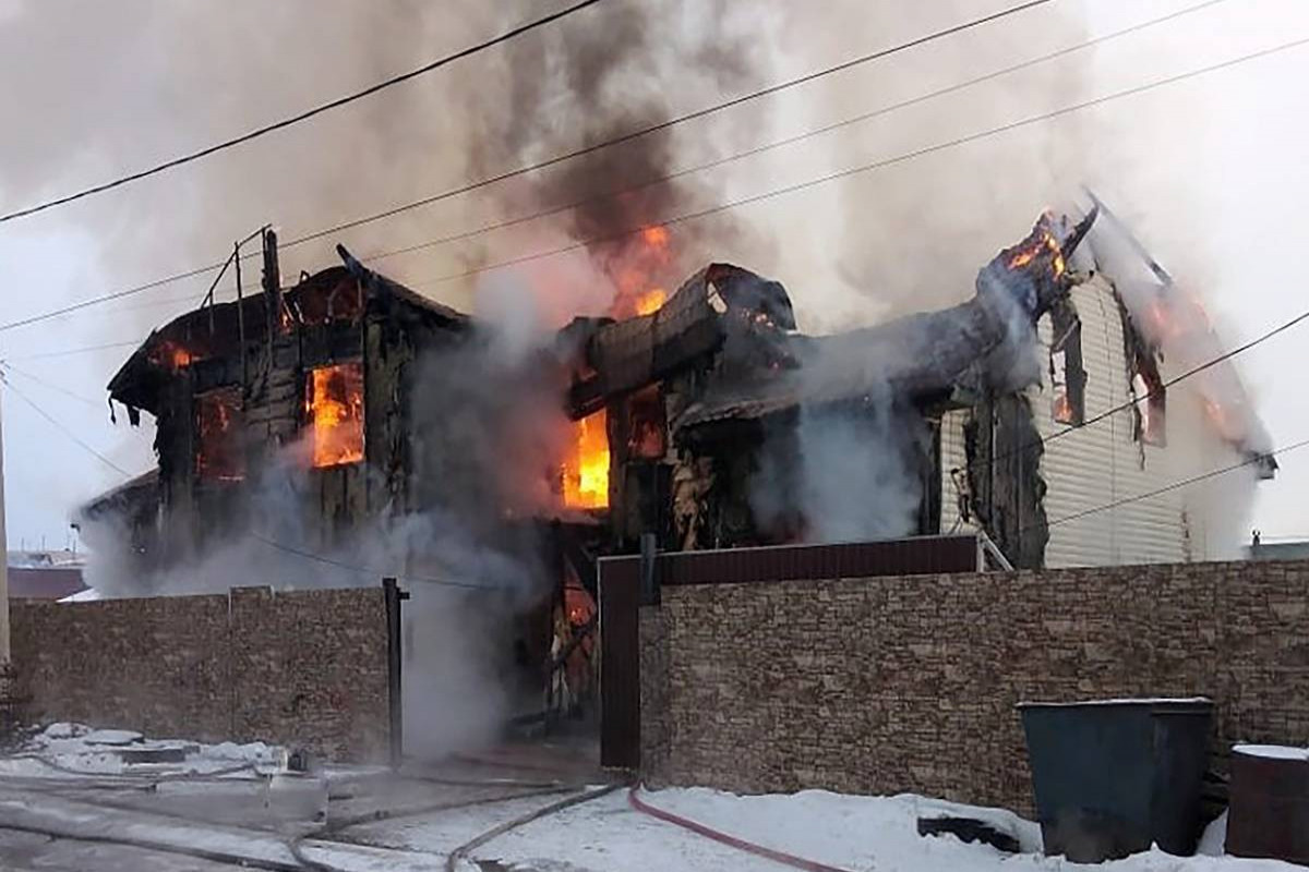 ABŞ-da meşə yanğınları 1000-ə yaxın evi yararsız hala salıb