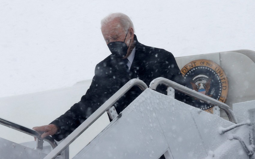 Cozef Baydenin təyyarəsi şiddətli fırtına ilə qarşılaşıb