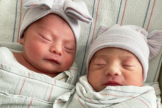 ABŞ-da əkizlər fərqli illərdə doğuldu - FOTO