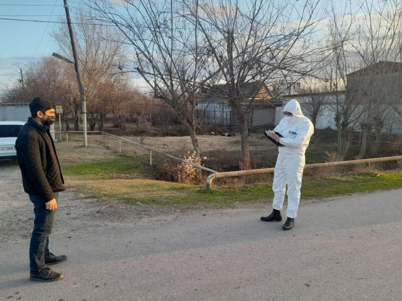 Sabirabadda koronavirus xəstəsi küçədə saxlanılıb