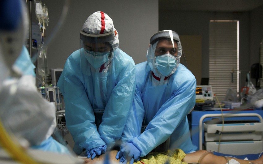 ABŞ-da bir gündə koronavirusa 1 milyondan çox yoluxma qeydə alınıb