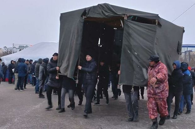 Etirazçılar yenidən Almatının mərkəzinə toplaşırlar - VİDEO