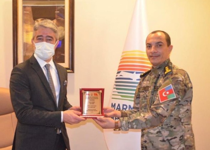 Özünü FHN əməkdaşı kimi təqdim etdi: Türkiyədə skandal oldu - FOTOLAR + VİDEO