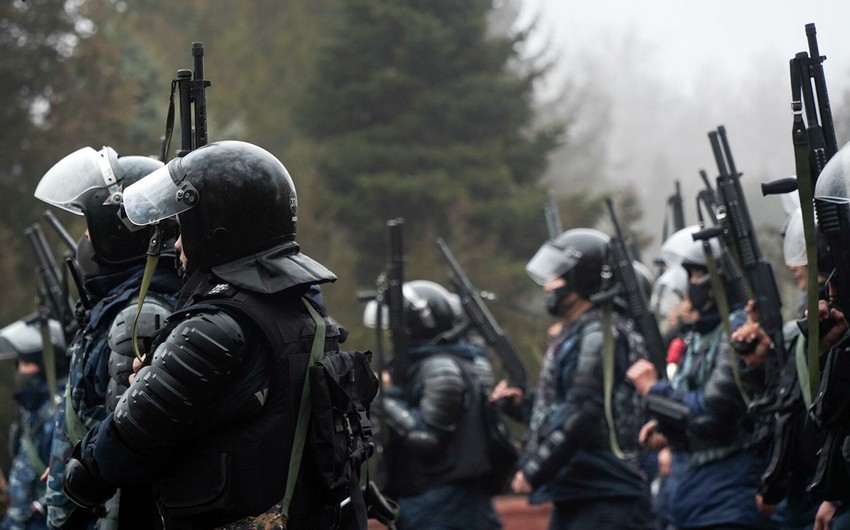 Qazaxıstanda etirazçılar iki böyük xəstəxananı mühasirəyə alıblar