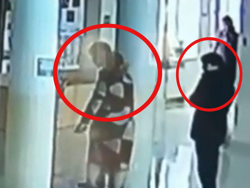 Bakıda direktor şagirdləri döydü - VİDEO