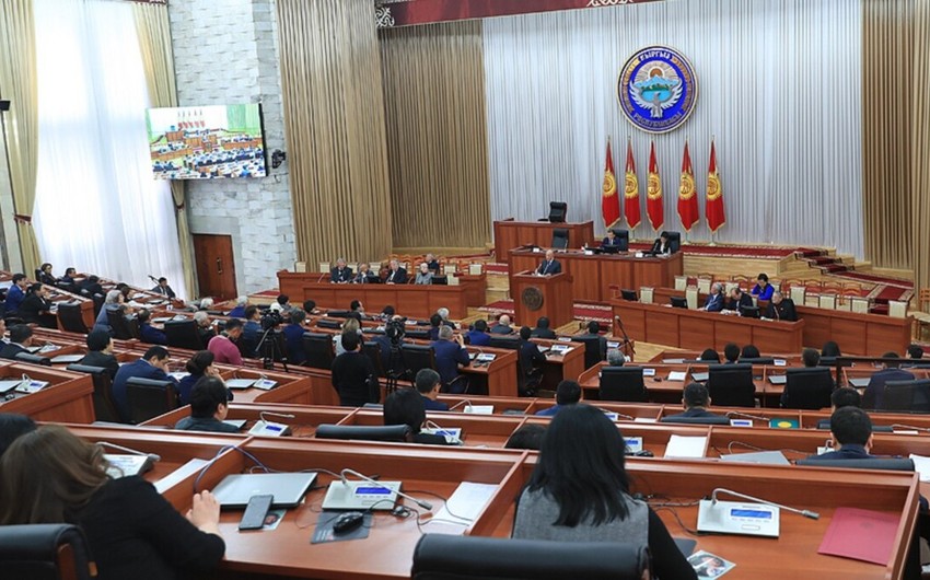 Qırğız parlamentinin Qazaxıstandakı vəziyyətlə bağlı iclası baş tutmayıb