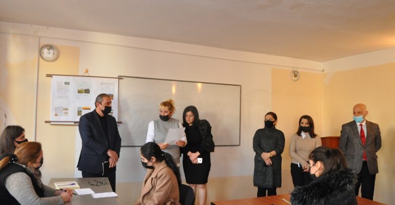 Mingəçevir Dövlət Universitetində valideynlər imtahanları müşahidə ediblər