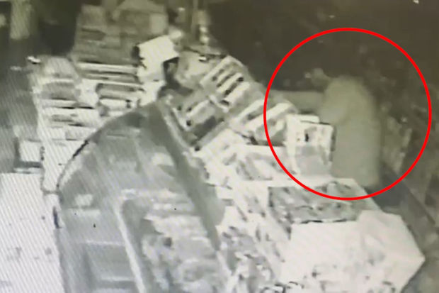 Azərbaycanda 12 min manatlıq oğurluğun görüntüləri - ANBAAN VİDEO