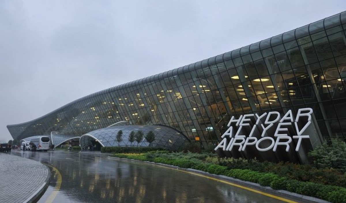 Azərbaycan aeroportlarında sərnişin axını kəskin artıb