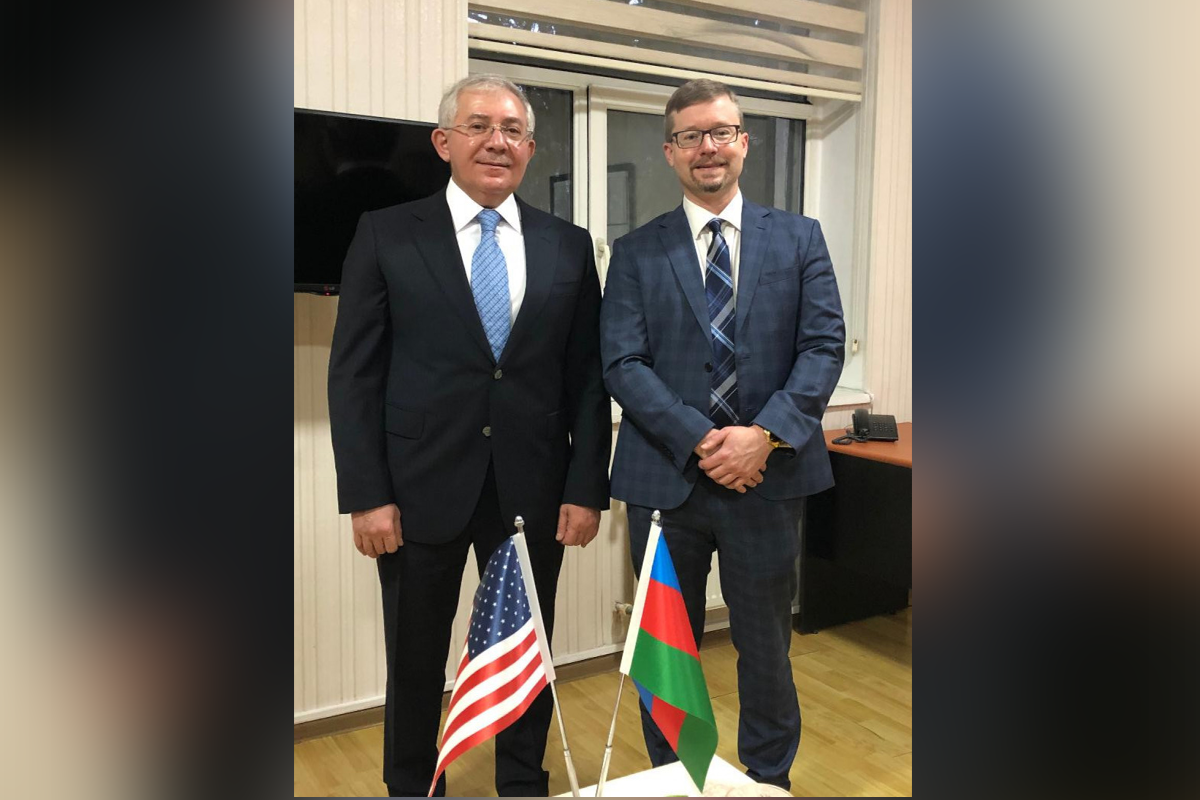 ABŞ-ın müvəqqəti işlər vəkili DİN-in sığınacağına baş çəkib