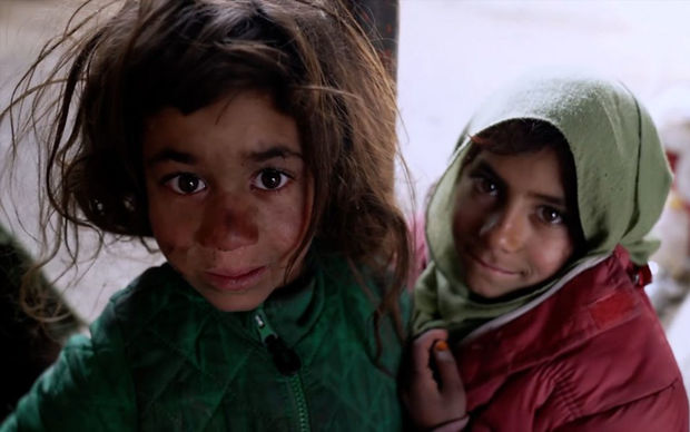 Голод при полных прилавках в Кабуле: как Афганистан погружается в нищету - ВИДЕО