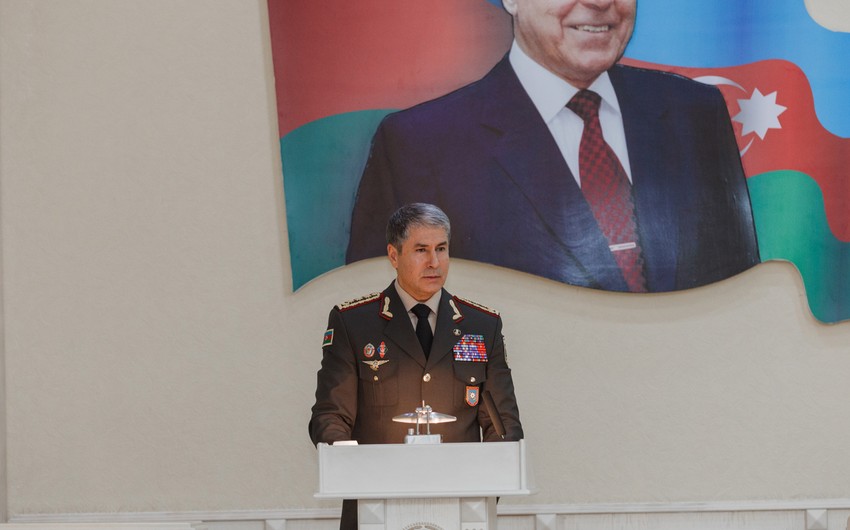 Vilayət Eyvazov Daxili Qoşunlarda müşavirə keçirib, tapşırıqlar verib