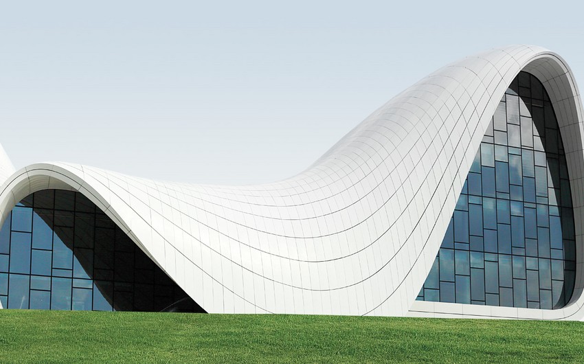 Heydər Əliyev Mərkəzinin işçilərinin maaşları artırılıb